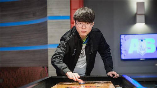 Faker26殺妖姬血虐路人 泄憤替補(bǔ)不滿