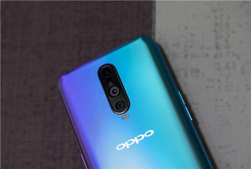 OPPO R17 Pro值得買嗎 快充技術(shù)矚目