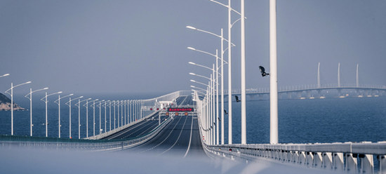 世界上最長(zhǎng)的跨海大橋港珠澳大橋