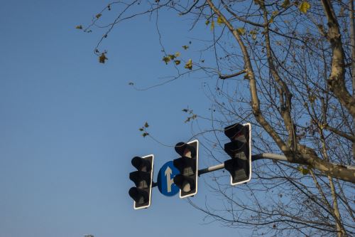 右轉(zhuǎn)車道直行扣分嗎 右轉(zhuǎn)車道直行怎么處罰