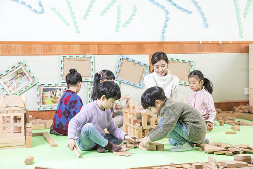 幼兒園開學(xué)媽媽對(duì)寶寶說的話 幼兒園媽媽寄語