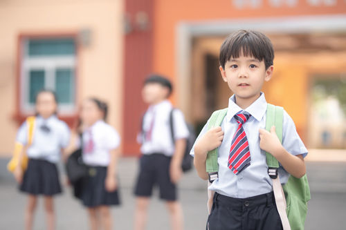 面對(duì)多地公辦幼兒園醞釀漲價(jià) 這個(gè)難題要怎么辦?