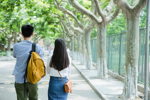 女生交往的潛臺(tái)詞 這8句話男生一定要懂